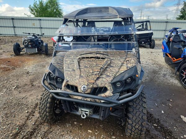 2017 CAN-AM COMMANDER MAX MAX XT