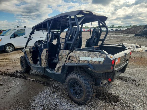 2017 CAN-AM COMMANDER MAX MAX XT