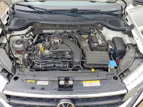 2022 VOLKSWAGEN TAOS