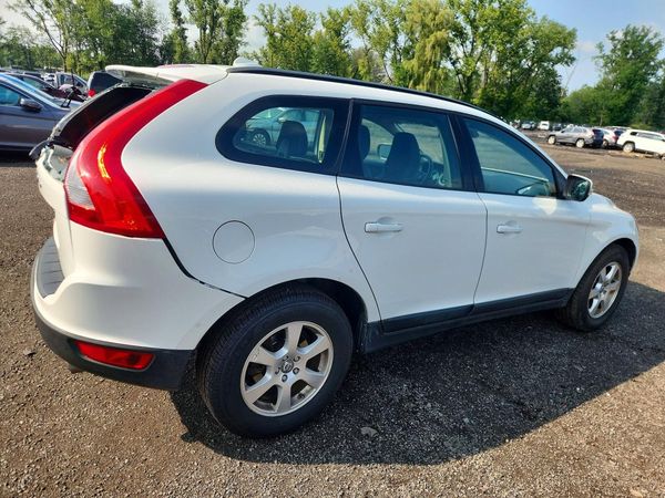 2012 VOLVO XC60
