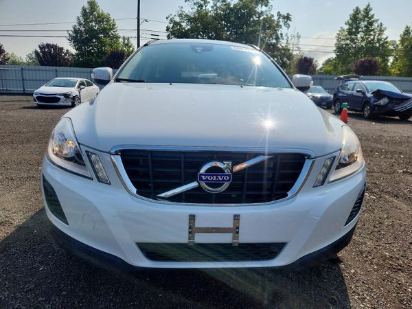 2012 VOLVO XC60