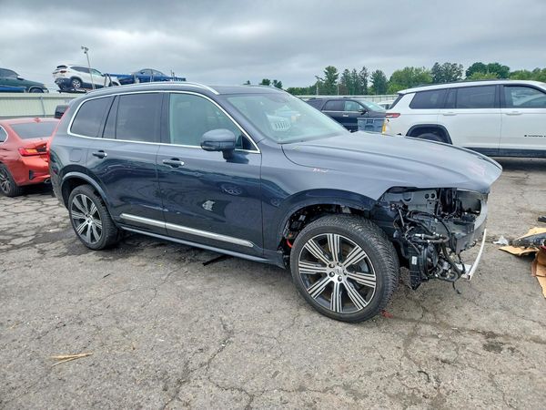 2021 VOLVO XC90 Inscription