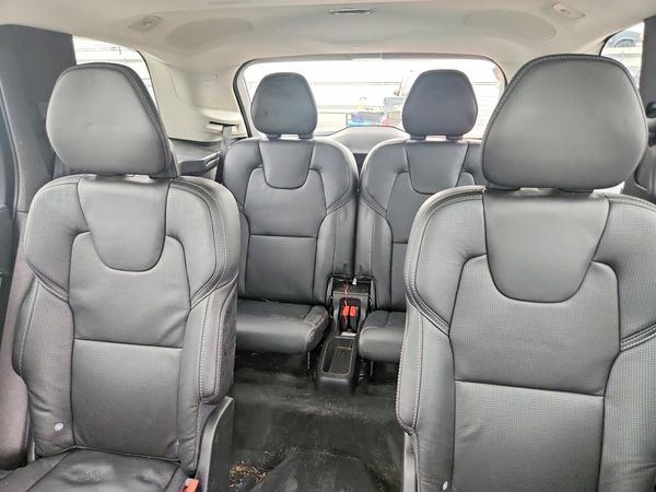2021 VOLVO XC90 Inscription