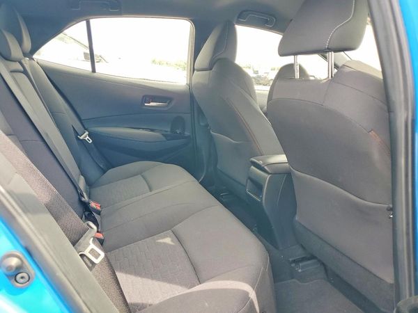 2021 TOYOTA COROLLA HA SE
