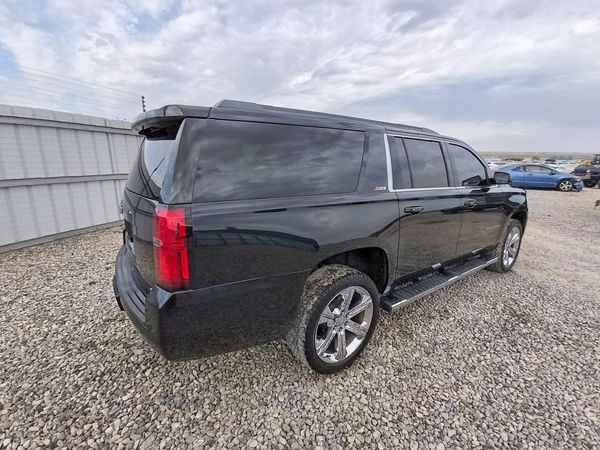 2015 CHEVROLET SUBURBAN LT