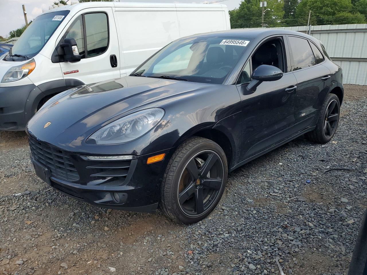 2016 PORSCHE MACAN