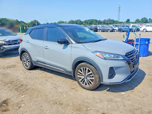 2023 NISSAN KICKS