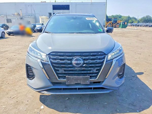 2023 NISSAN KICKS