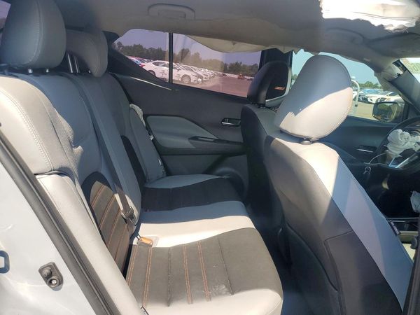 2023 NISSAN KICKS