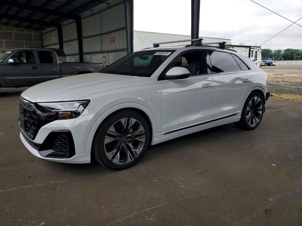 2025 AUDI Q8