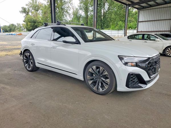 2025 AUDI Q8