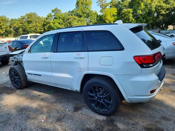 2020 JEEP GRAND CHEROKEE LAREDO 4X2