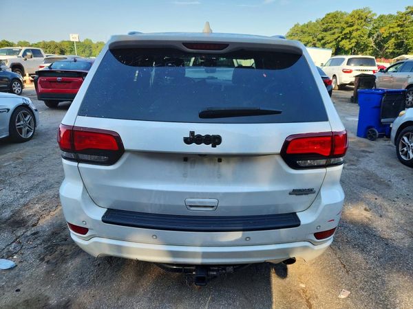 2020 JEEP GRAND CHEROKEE LAREDO 4X2