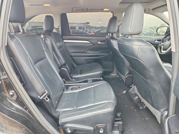 2015 TOYOTA HIGHLANDER