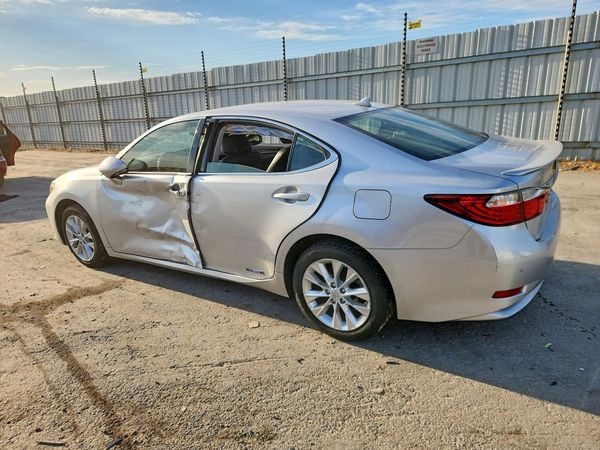 2014 LEXUS ES