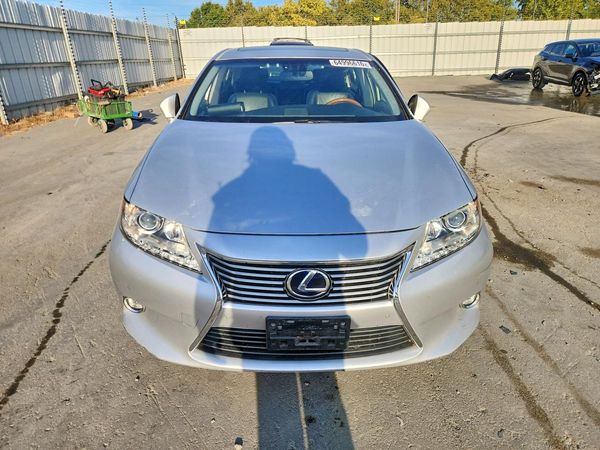 2014 LEXUS ES