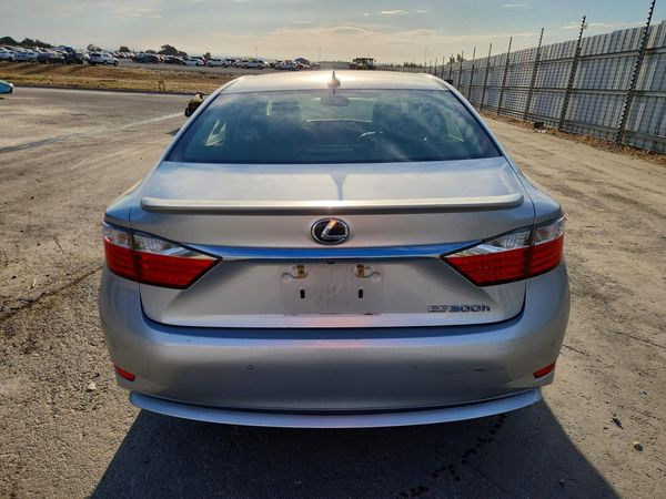 2014 LEXUS ES