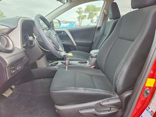 2017 TOYOTA RAV4 LE