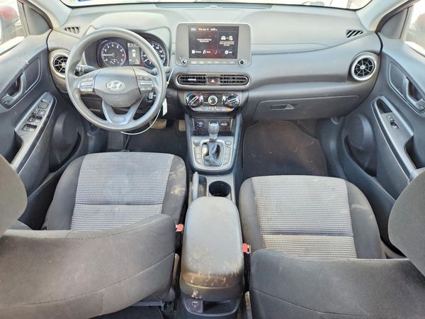 2023 HYUNDAI KONA SE