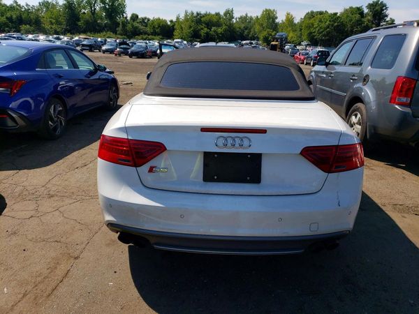 2015 AUDI S5 quattro Plus