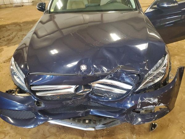 2016 MERCEDES-BENZ C C300-4M