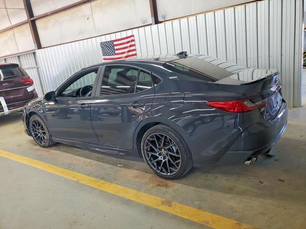 2025 TOYOTA CAMRY