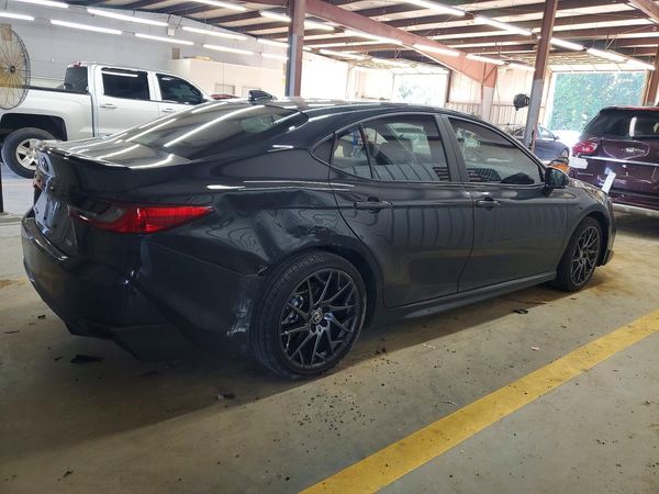 2025 TOYOTA CAMRY