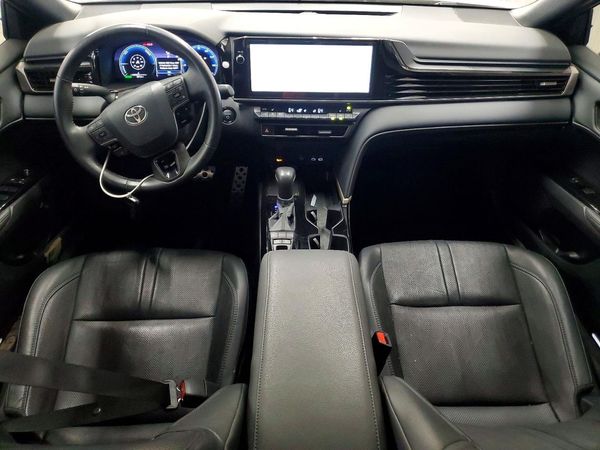 2025 TOYOTA CAMRY