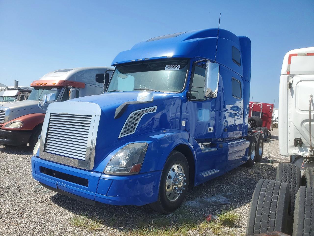 2016 VOLVO VNL