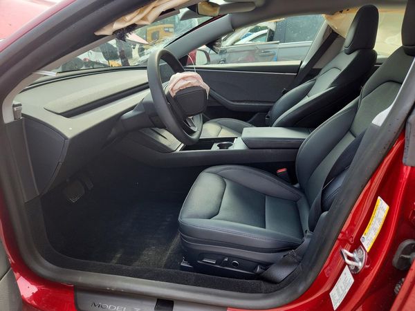 2025 TESLA MODEL 3 — DENT