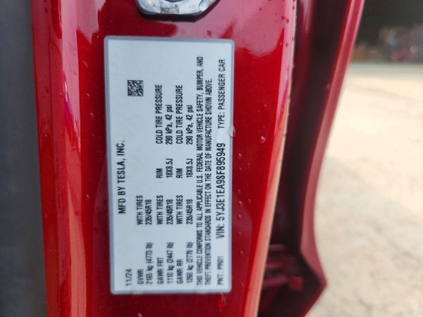 2025 TESLA MODEL 3 — VINS