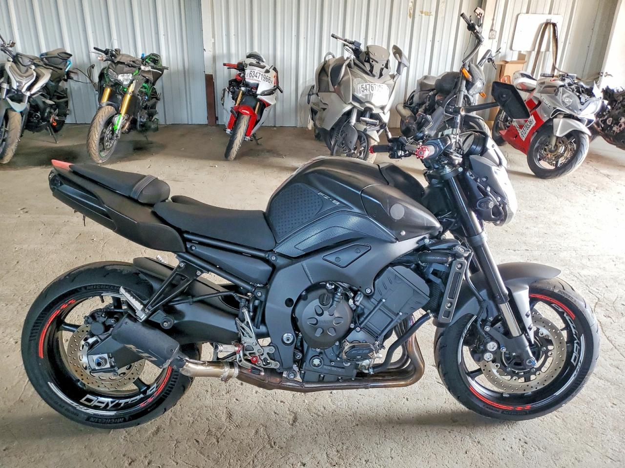 2013 YAMAHA FZ8
