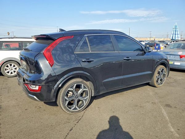 2023 KIA NIRO