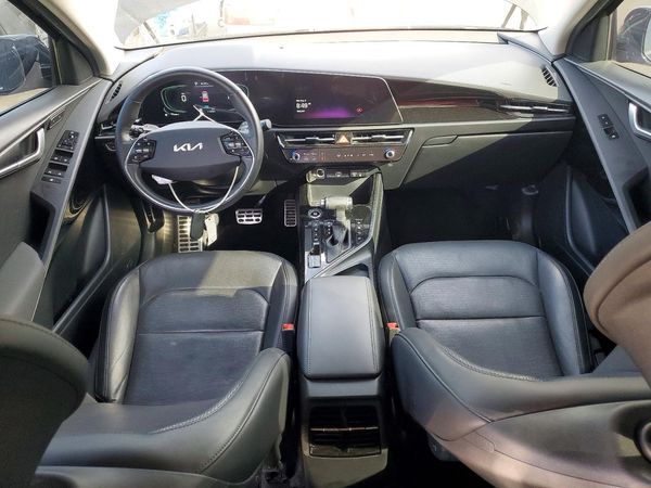 2023 KIA NIRO