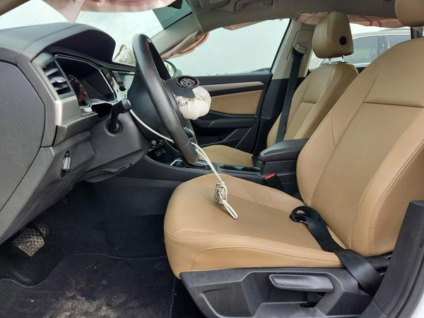2020 VOLKSWAGEN JETTA S, SE, R-Line