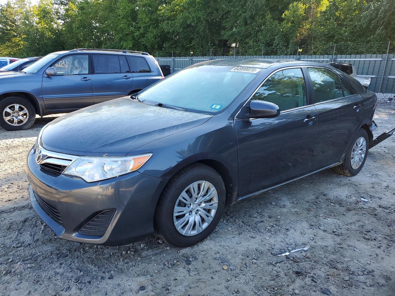 2012 TOYOTA CAMRY — Front 3/4