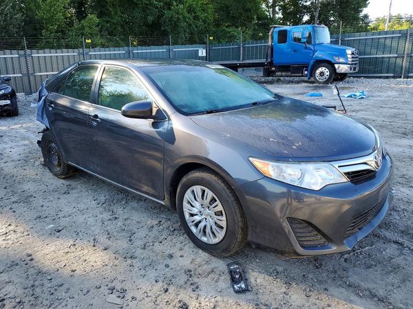 2012 TOYOTA CAMRY — Passenger 3/4