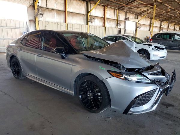 2021 TOYOTA CAMRY XSE