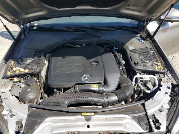 2020 MERCEDES-BENZ C C300-4M — Engine bay