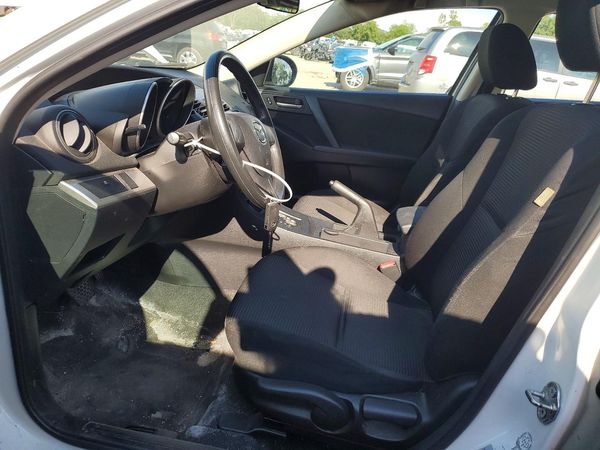 2013 MAZDA 3