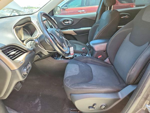 2017 JEEP CHEROKEE LATITUDE FWD