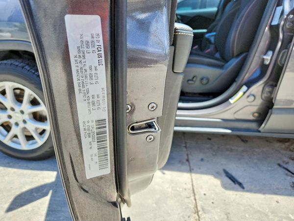 2017 JEEP CHEROKEE LATITUDE FWD