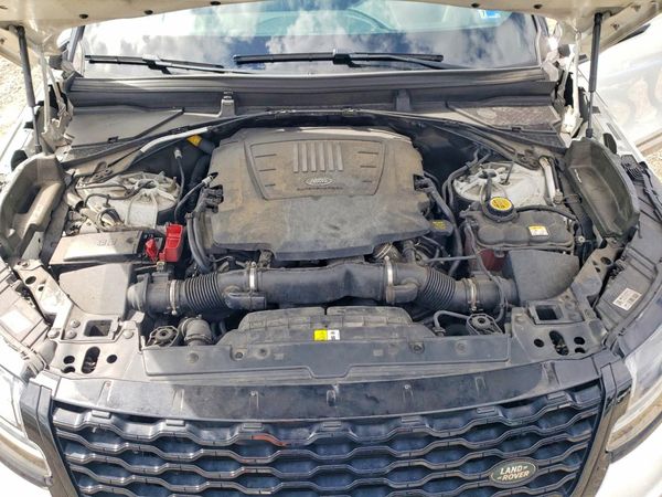 2018 LAND ROVER RANGE ROVER VELAR R-Dynamic SE