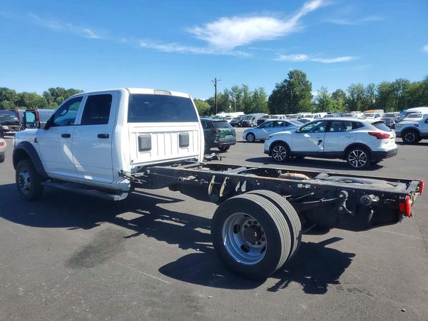 2024 RAM 5500 CREW CAB CHASSIS