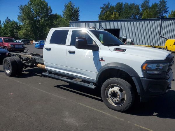 2024 RAM 5500 CREW CAB CHASSIS