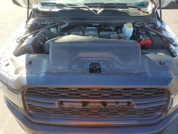 2024 RAM 5500 CREW CAB CHASSIS