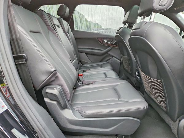 2017 AUDI Q7 quattro Premium Plus