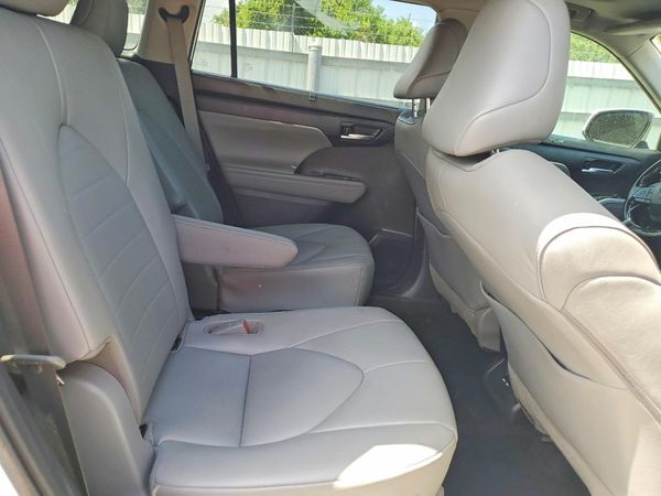 2020 TOYOTA HIGHLANDER