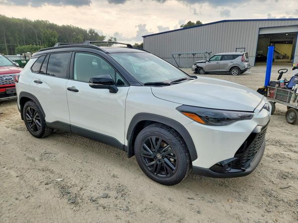 2025 TOYOTA COROLLA LE, XLE, S, SE, XSE — Passenger 3/4