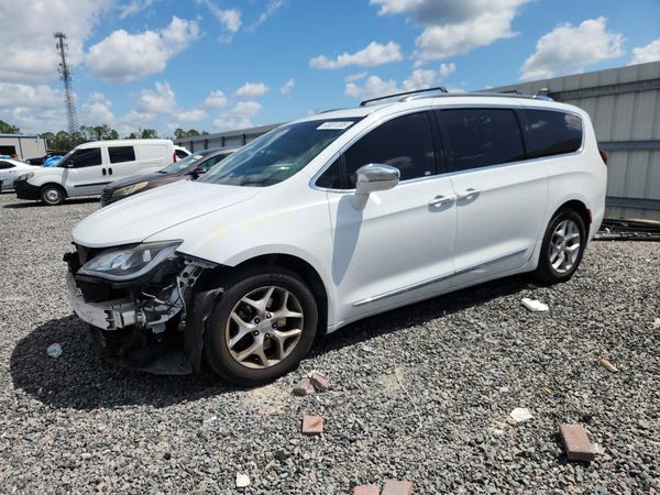 2019 CHRYSLER PACIFICA